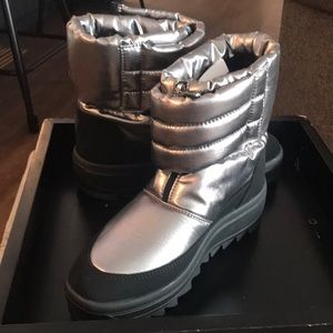 PAJARI winter boot Sz: 10